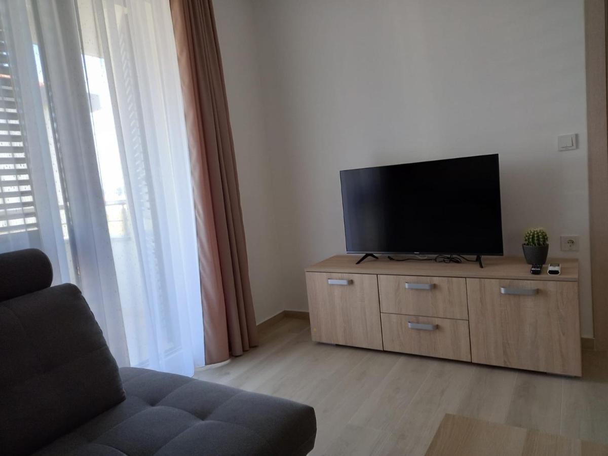 Villa Toni Biograd Na Moru Esterno foto