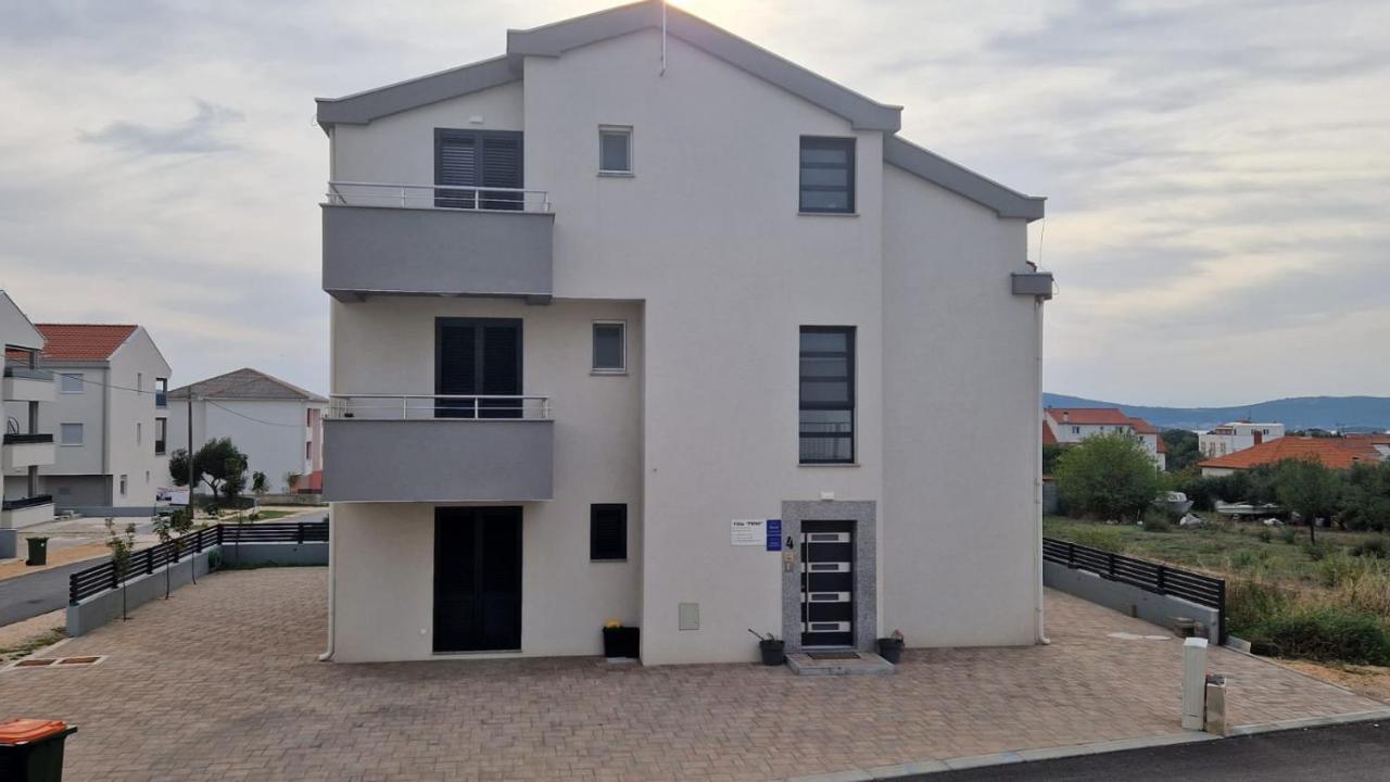 Villa Toni Biograd Na Moru Esterno foto