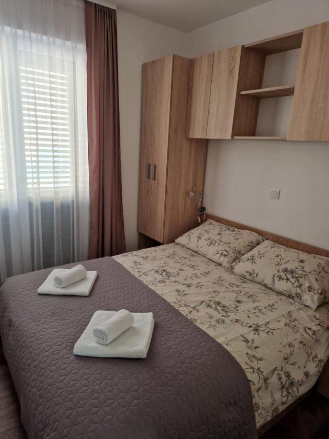 Villa Toni Biograd Na Moru Esterno foto